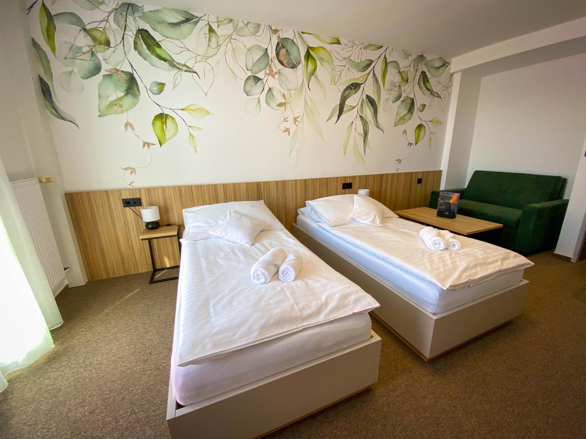 Steelhouse Hotel Trinec Eksteriør bilde